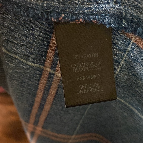 Torrid Babydoll Crinkle Gauze Crochet Inset Lace Up Top - Picture 4 of 4